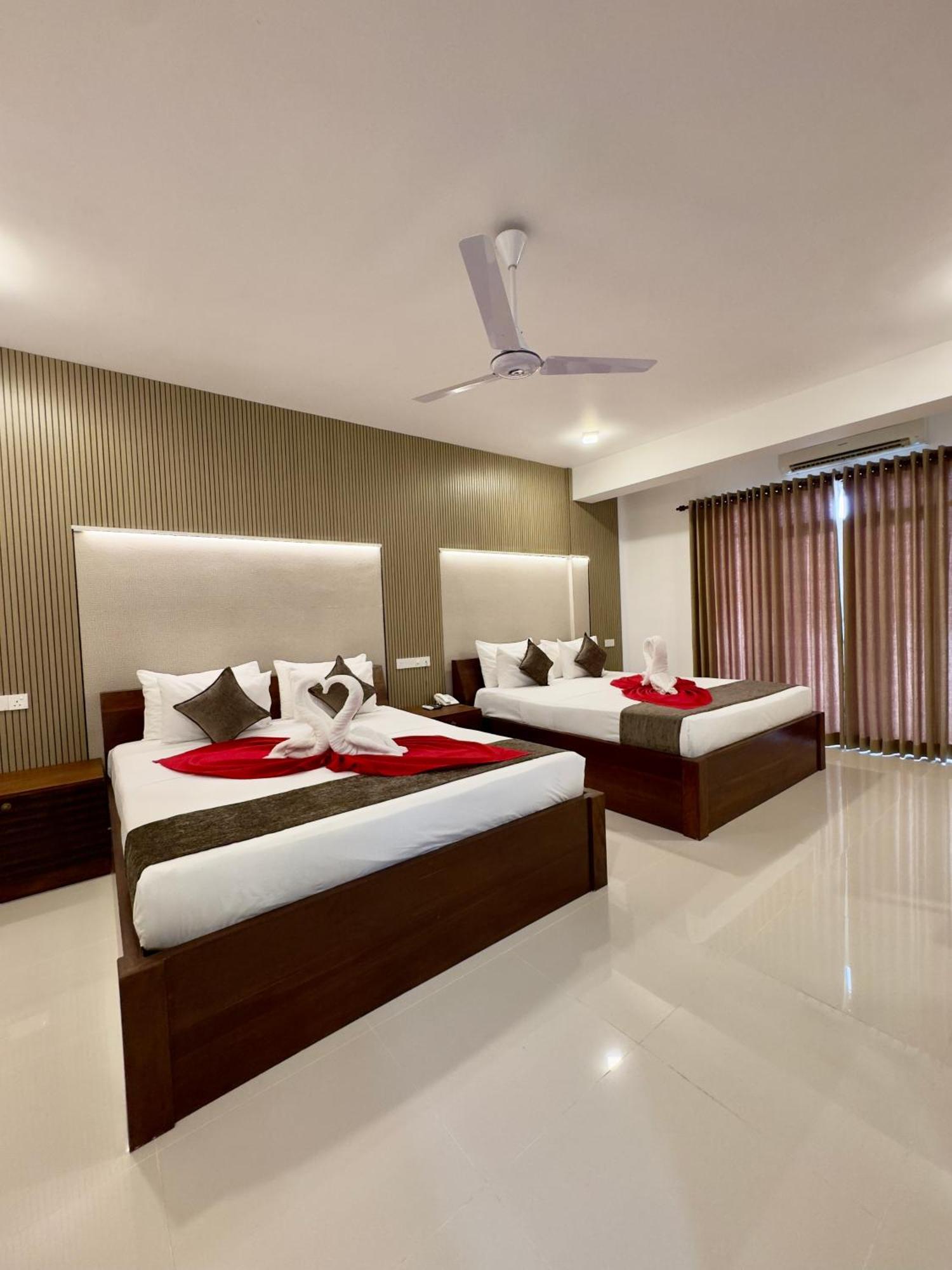 Sevonra Beach Resort Unawatuna Exterior photo